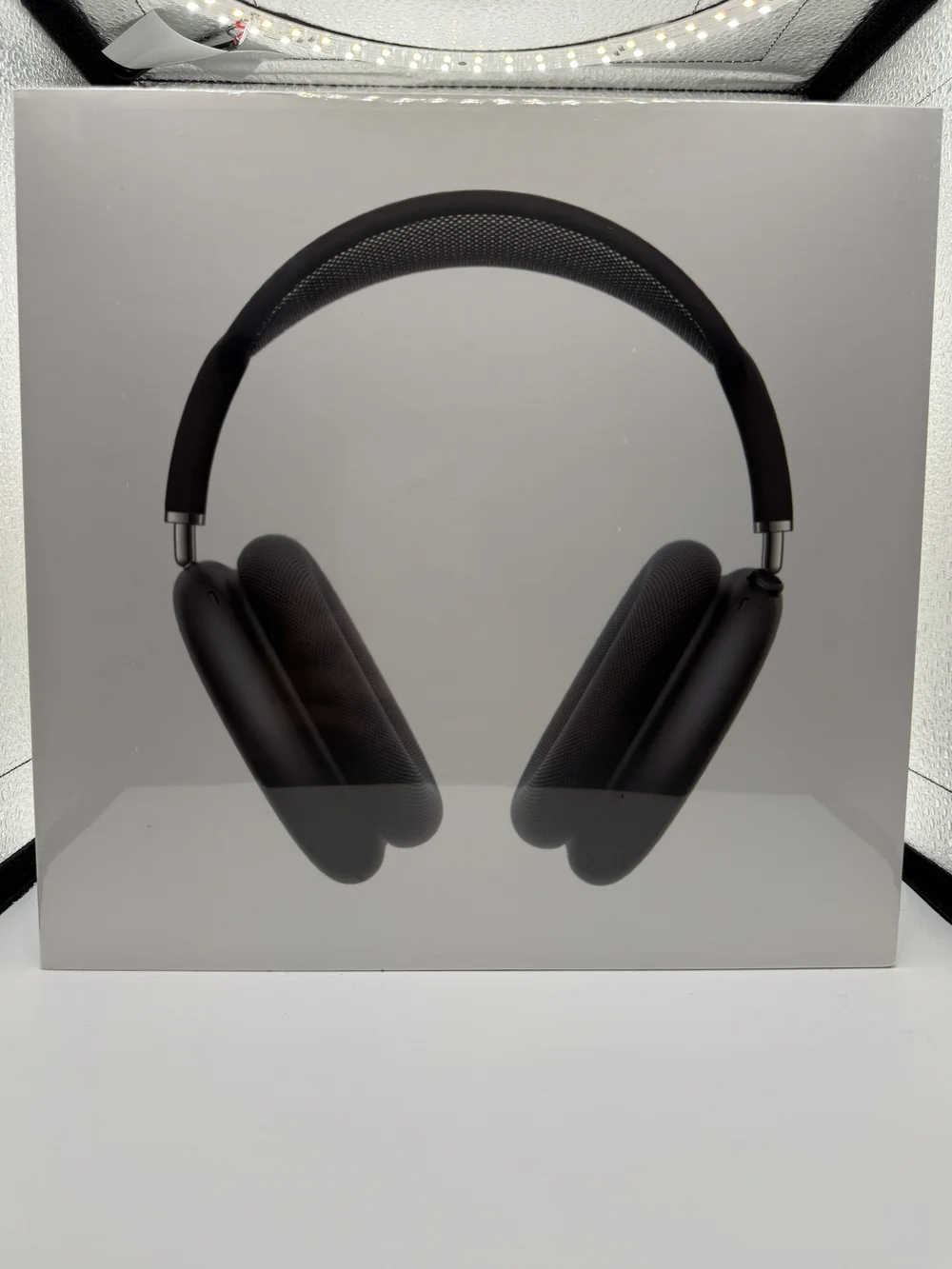 Apple Over-Ear Headphones in Black